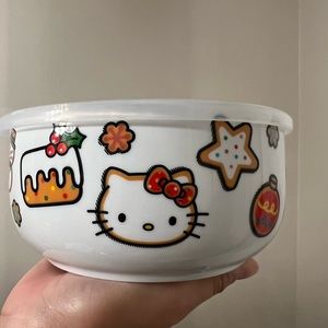 Hello Kitty Christmas Tupperware container